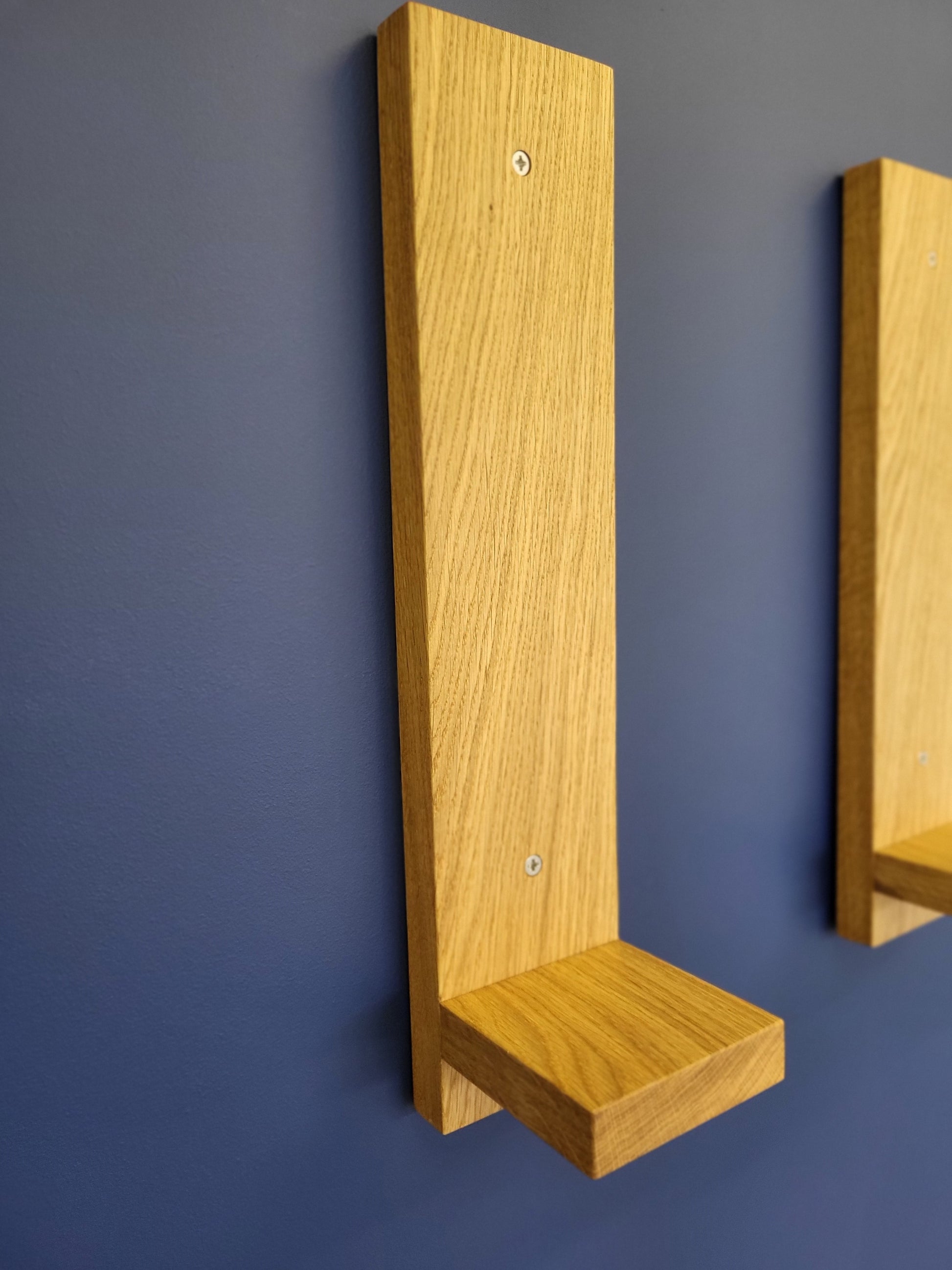 L shape Oak Shelf 560mm x 125mm x 150mm x 30mm Designed & made by ladesign workshop ltd